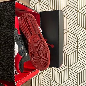 Air Jordan 1 Low Bred Toe , Size 7Y, Price to sell